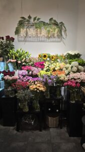 Kwiaty na Walentynki Grudziądz – bukiety i flower boxy | Kwiaciarnia Wschodzącego Słońca