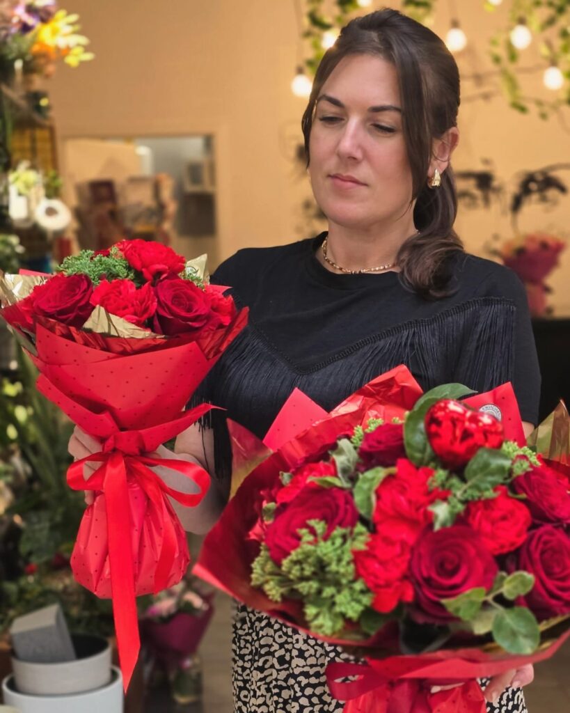 Kwiaty na Walentynki Grudziądz – bukiety i flower boxy | Kwiaciarnia Wschodzącego Słońca